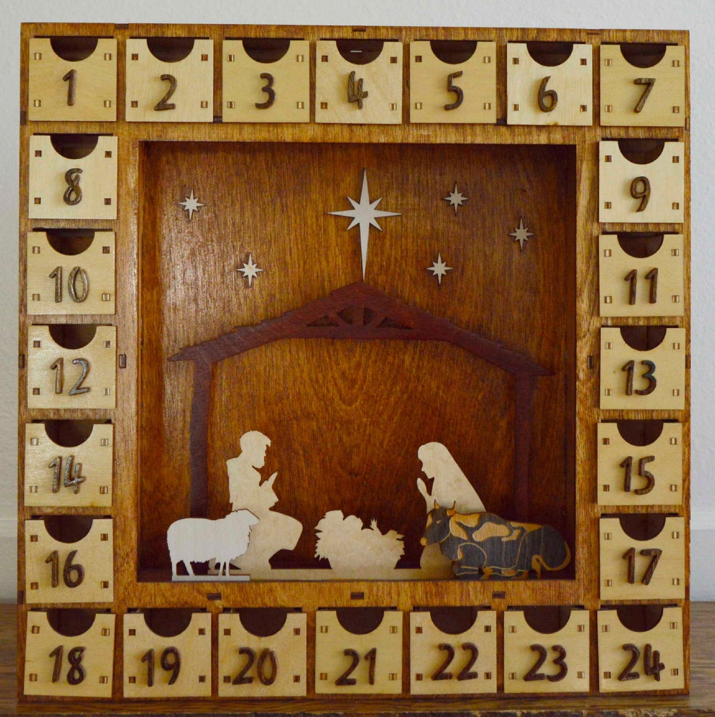 1522 Manger Nativity 3 square